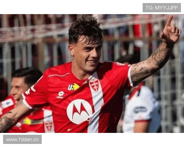 马尔蒂尼展现卓越拦截能力,助力球队保持竞争力与胜利走势