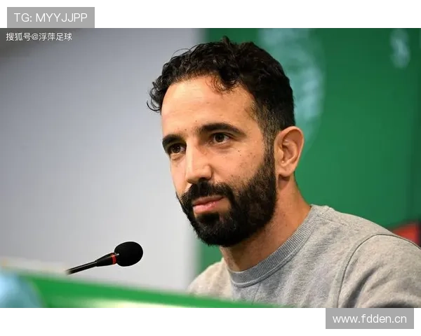 曼联近期表现回暖，但体系僵局问题持续加剧，稳定性面临考验